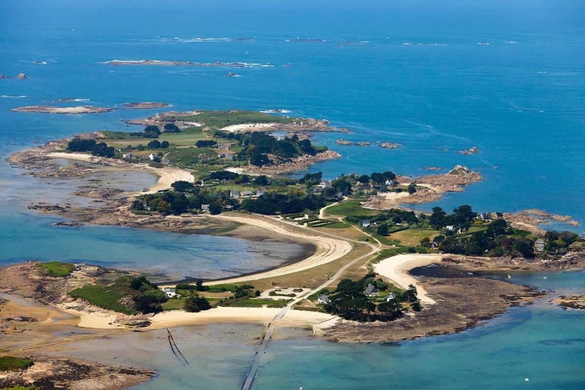 Kermartin - Maison De Famille Avec Vue Sur La Baie De Morlaix Plouézocʼh Esterno foto